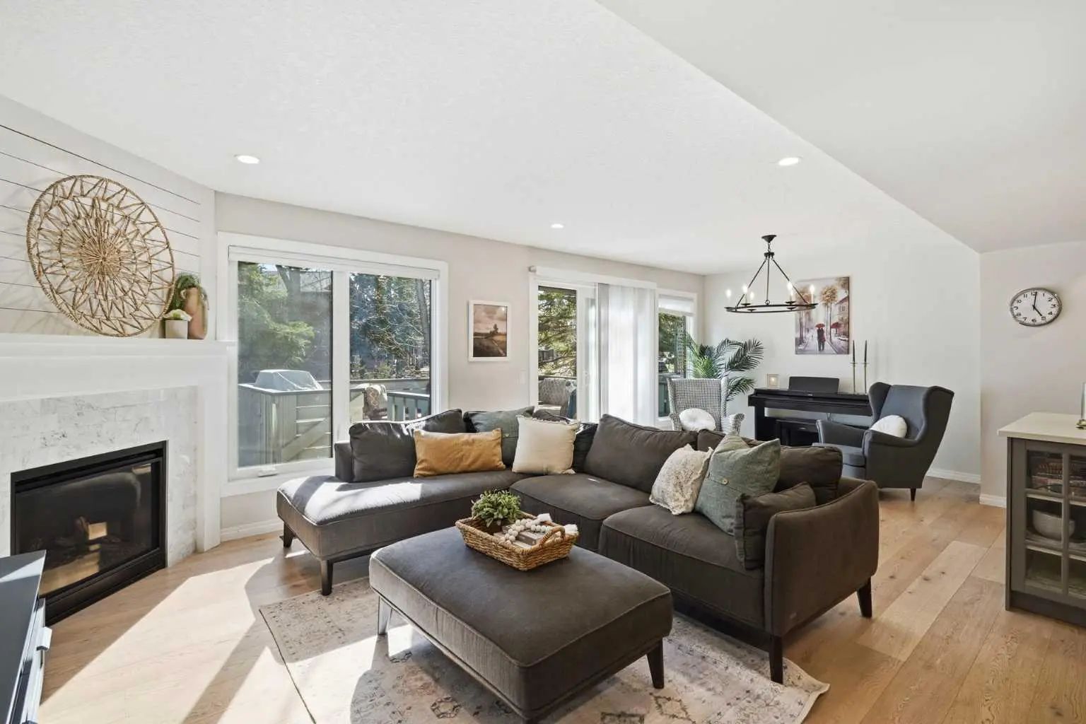 Xx, Xxx Woodridge Drive Sw Calgary Alberta T2W 3X7 Woodlands Details