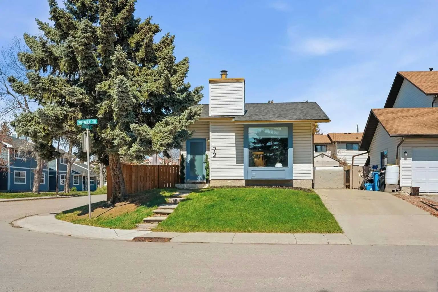 Xx Woodview Court Sw Calgary Alberta T2W 4X4 Woodlands Details