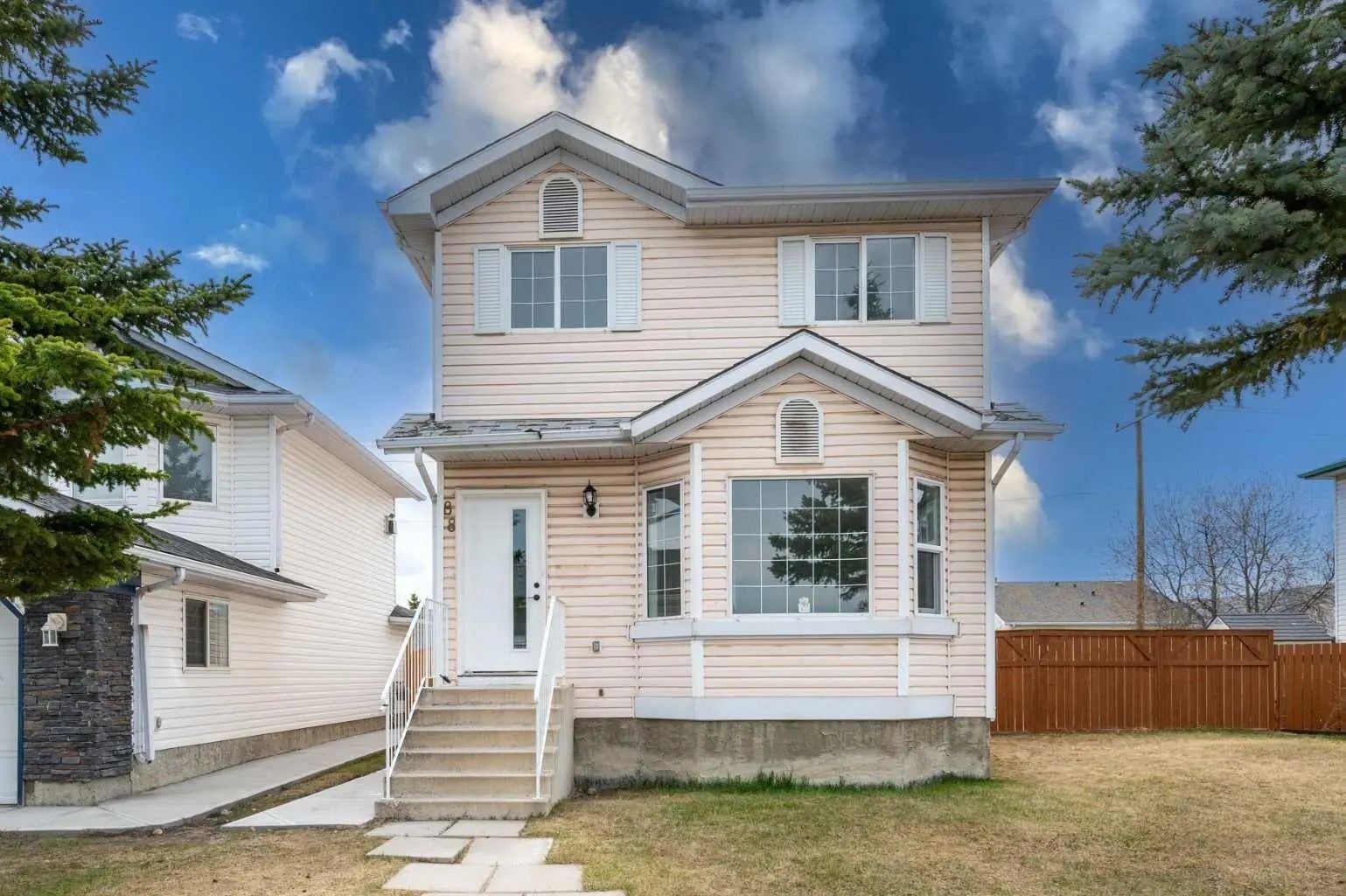 Xx Applemont Close Se Calgary Alberta T2A 7S3 Applewood Park Details