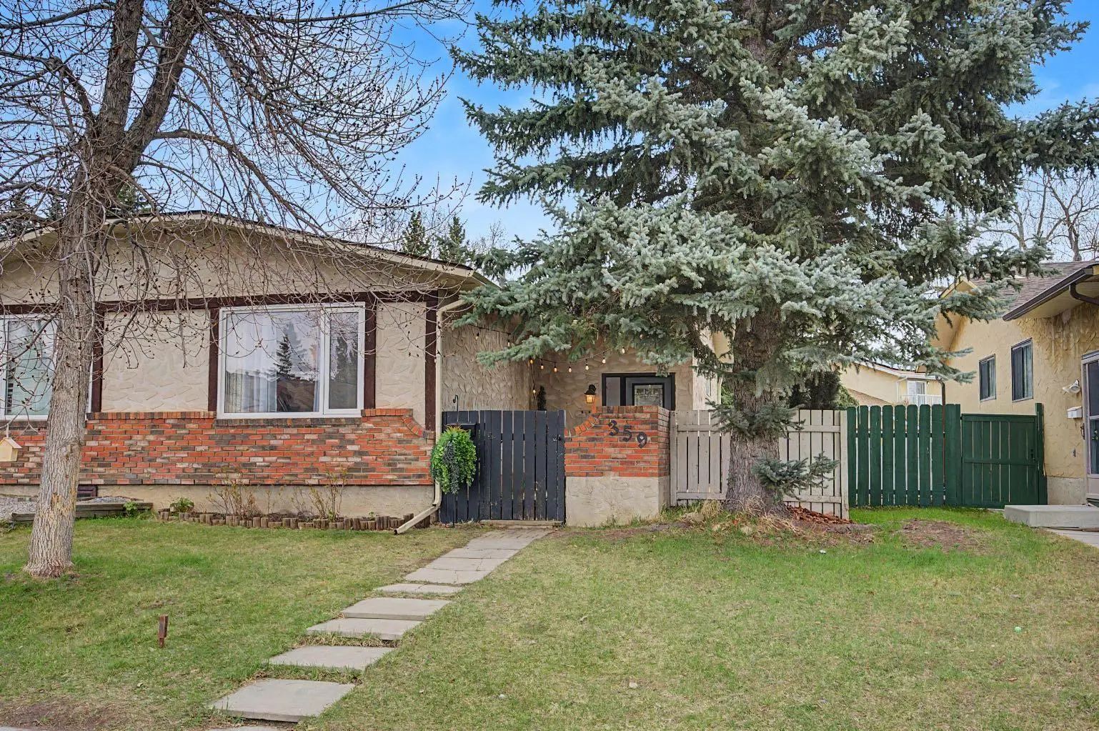 Xxx Woodvale Crescent Sw Calgary Alberta T2W3L3 Woodlands Details