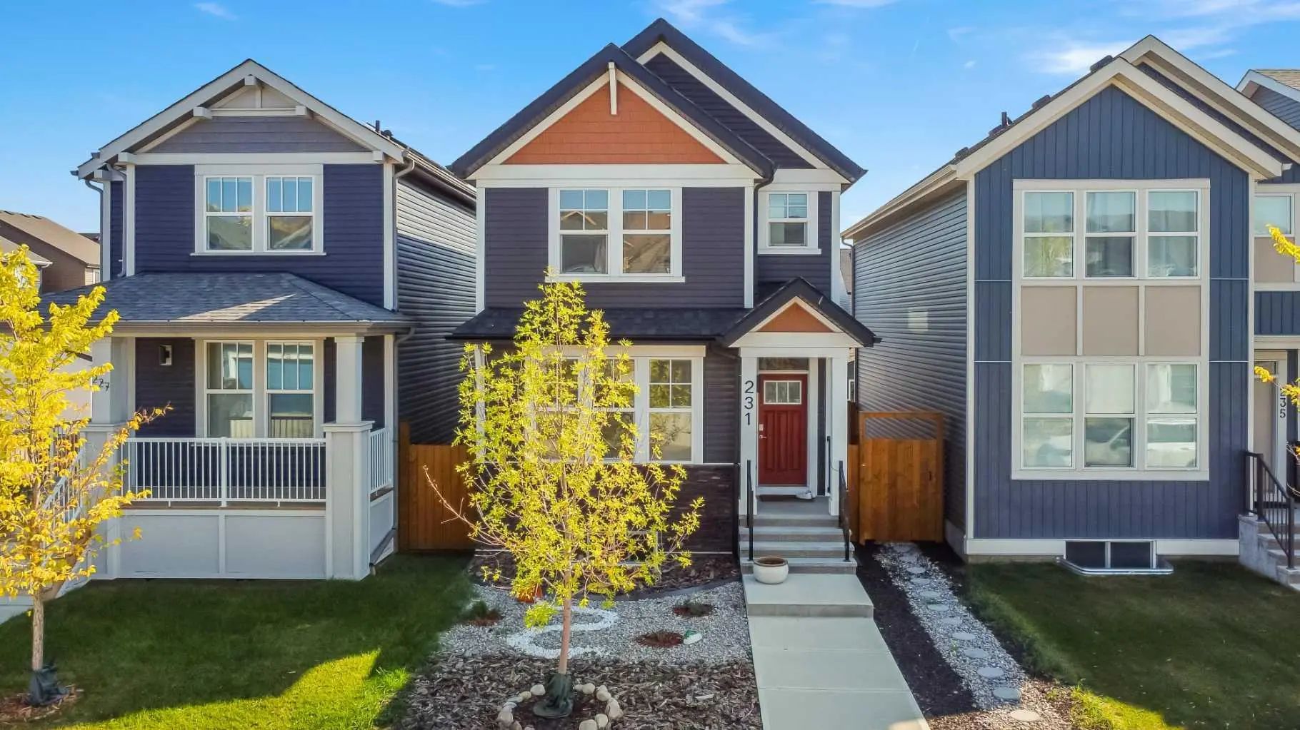 Xxx Lavender Manor Se Calgary Alberta T3S 0G8 Rangeview Details