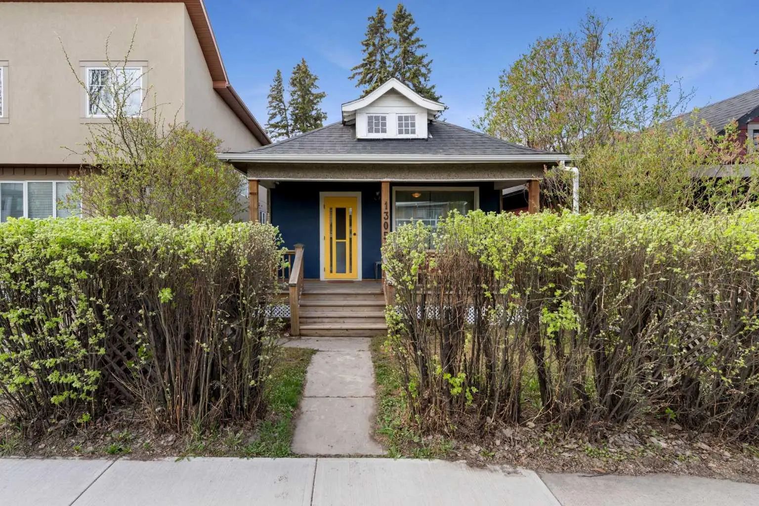 Xxxx Xx Avenue Nw Calgary Alberta T2M 1G4 Capitol Hill Details