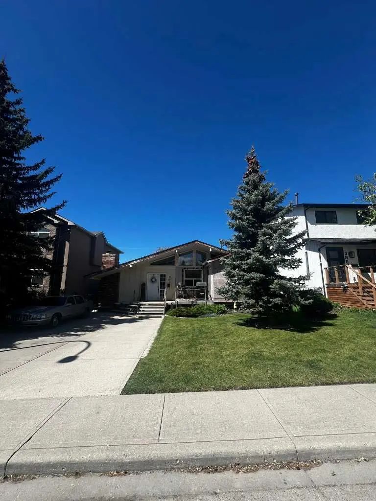 Xxxx Xx Street Sw Calgary Alberta T3E3S4 Glenbrook Details
