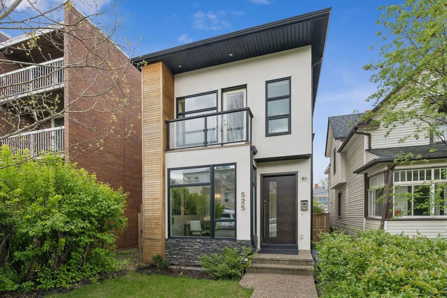 Xxx Xx Avenue Sw Calgary Alberta T2S 0E7 Cliff Bungalow Details