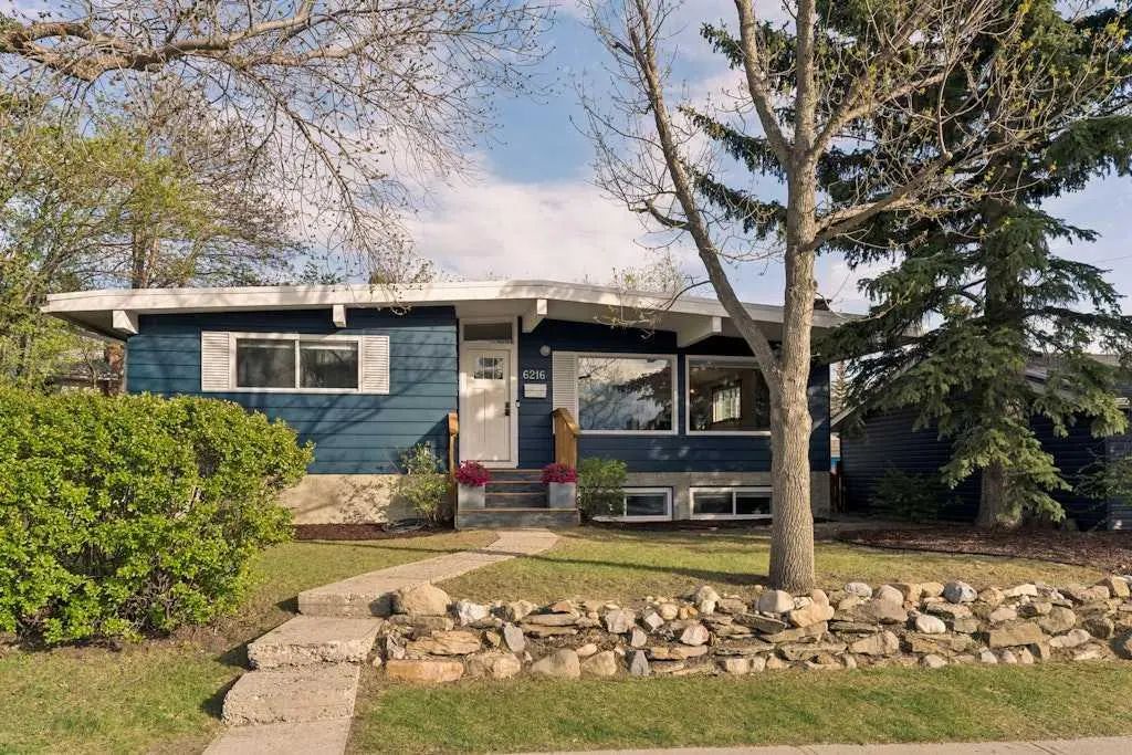 Xxxx Dalsby Road Nw Calgary Alberta T3A 1M7 Dalhousie Details