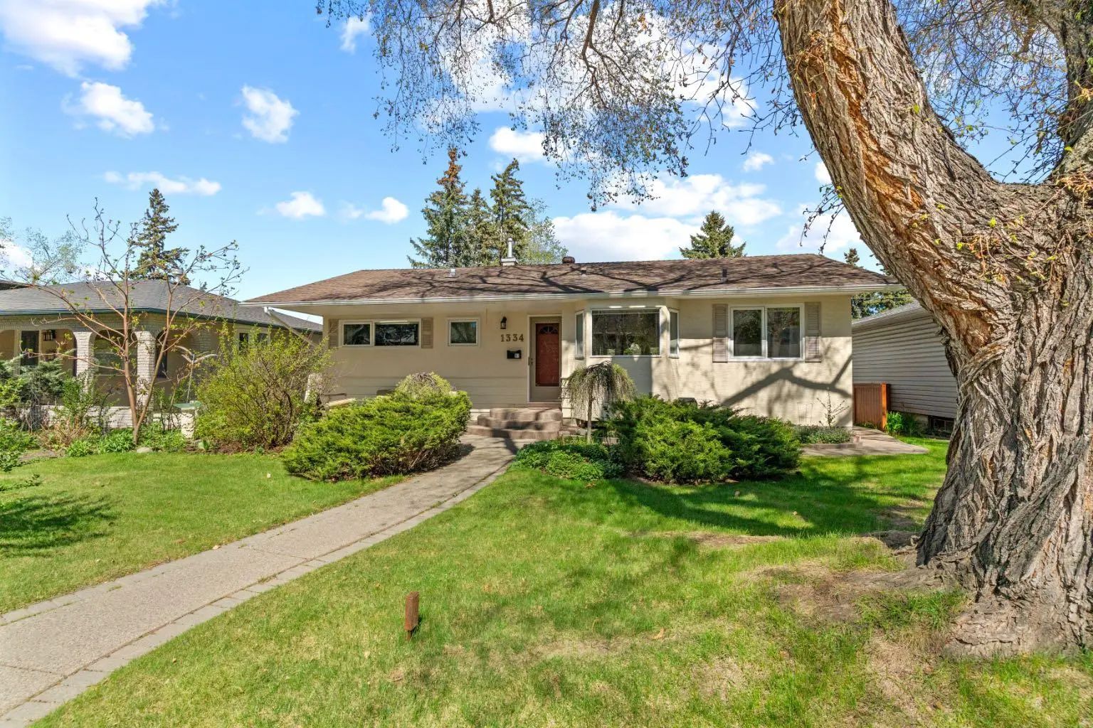 Xxxx Hamilton Street Nw Calgary Alberta T2N 3W6 St Andrews Heights Details