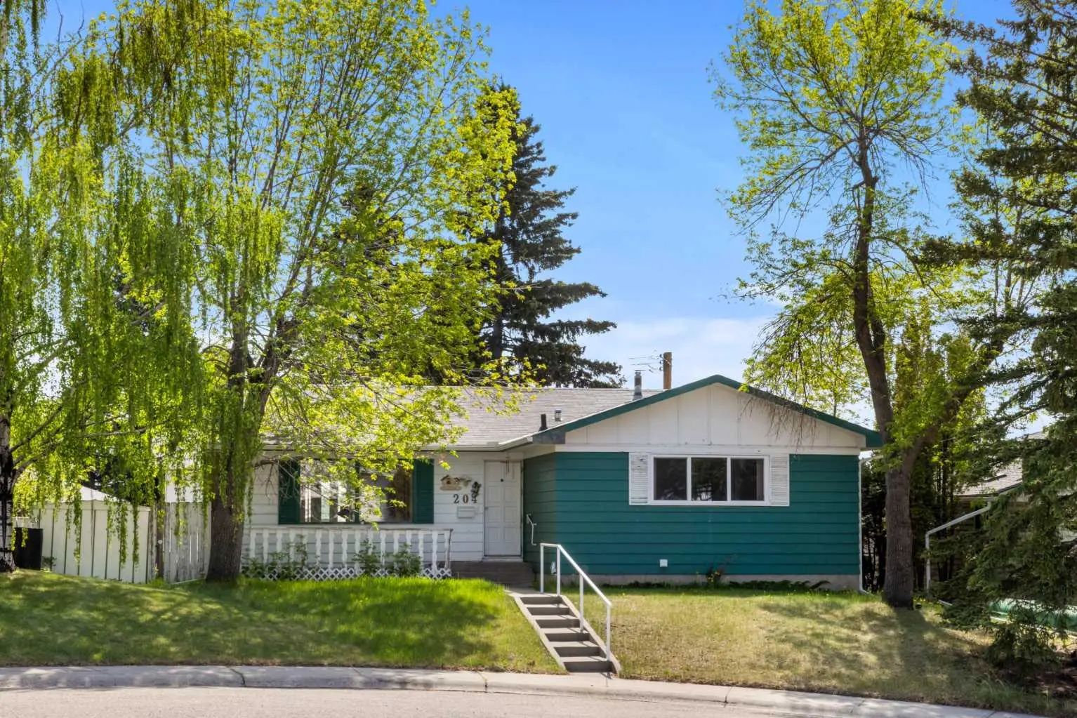 Xxx Dalgetty Bay Nw Calgary Alberta T3A 1K1 Dalhousie Details