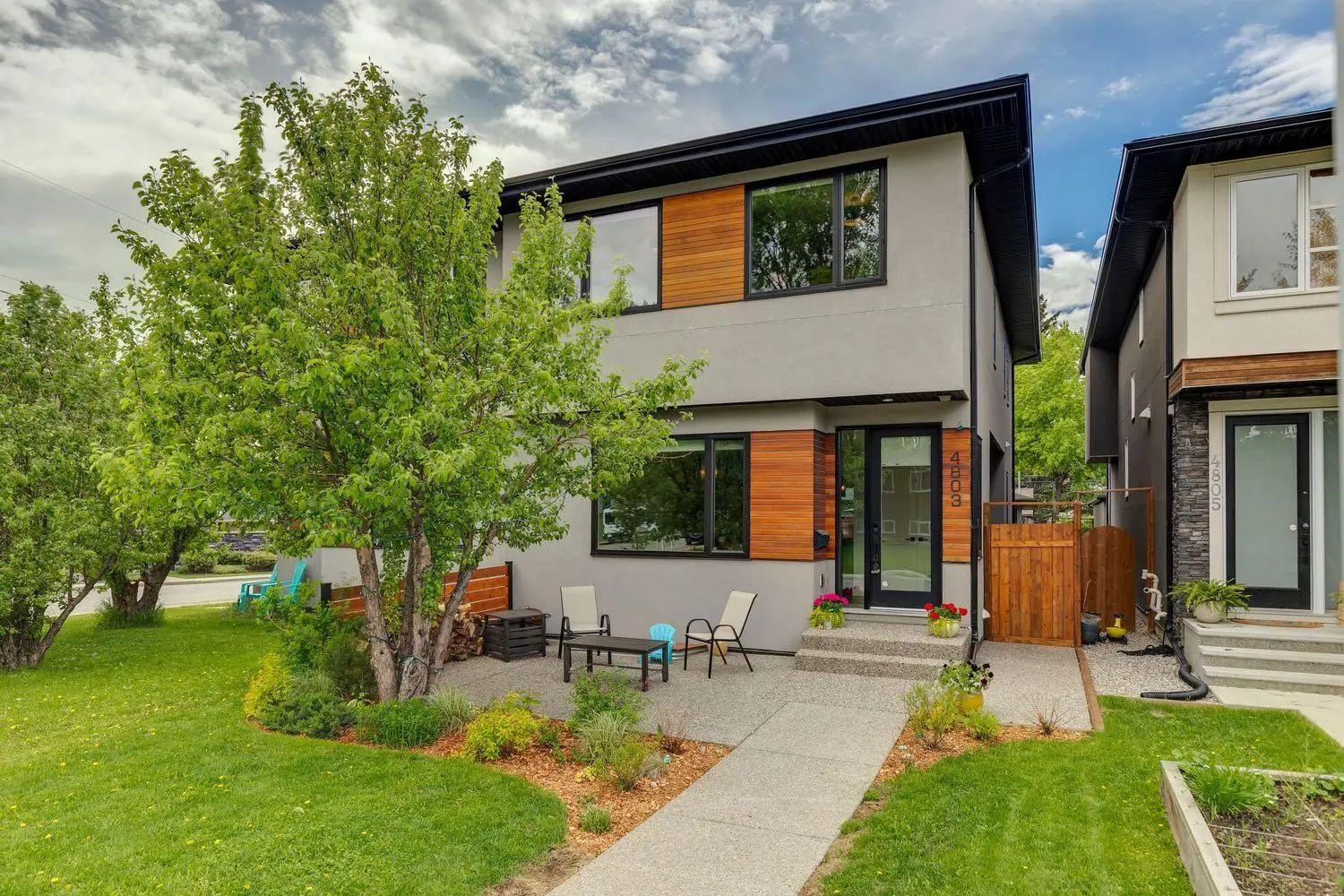 Xxxx Xx Avenue Nw Calgary Alberta T3B 0X6 Montgomery Details