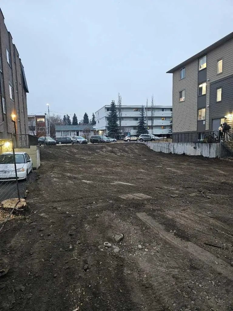 Xxxx Xx Avenue Sw Calgary Alberta T3C 0N8 Sunalta Details