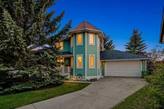 523 Scimitar Bay Northwest, Calgary