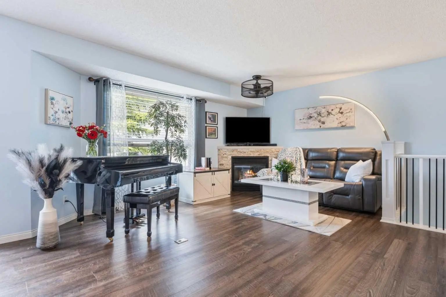 Xxx Mt Aberdeen Manor Se Calgary Alberta T2Z 3N8 McKenzie Lake Details