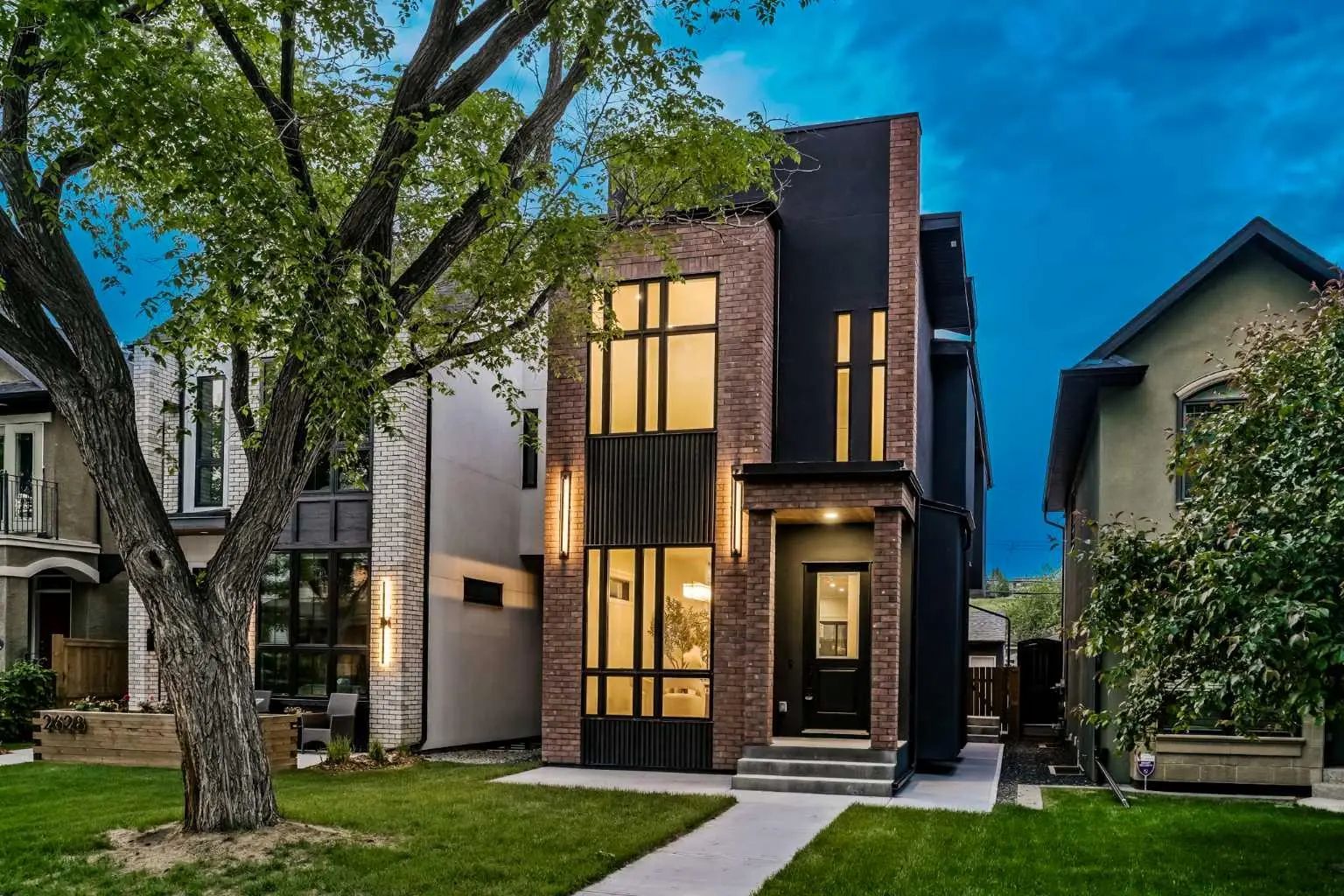 Xxxx X Avenue Nw Calgary Alberta T2N 0P6 West Hillhurst Details