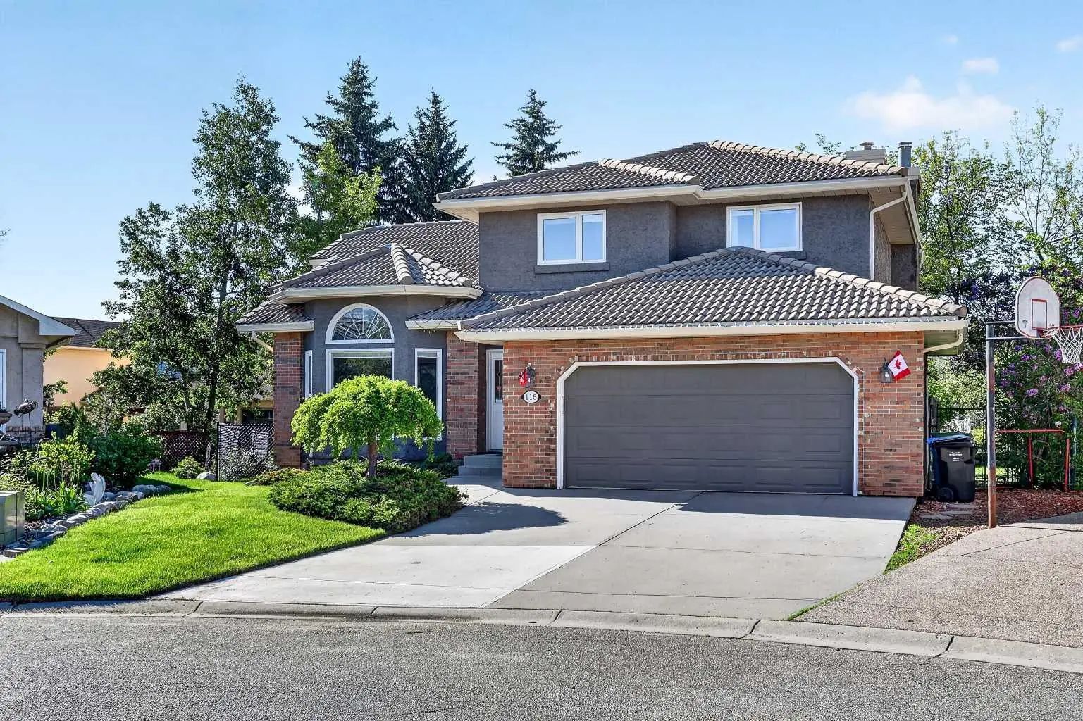 Xxx Woodpark Terrace Sw Calgary Alberta T2W 6E7 Woodlands Details