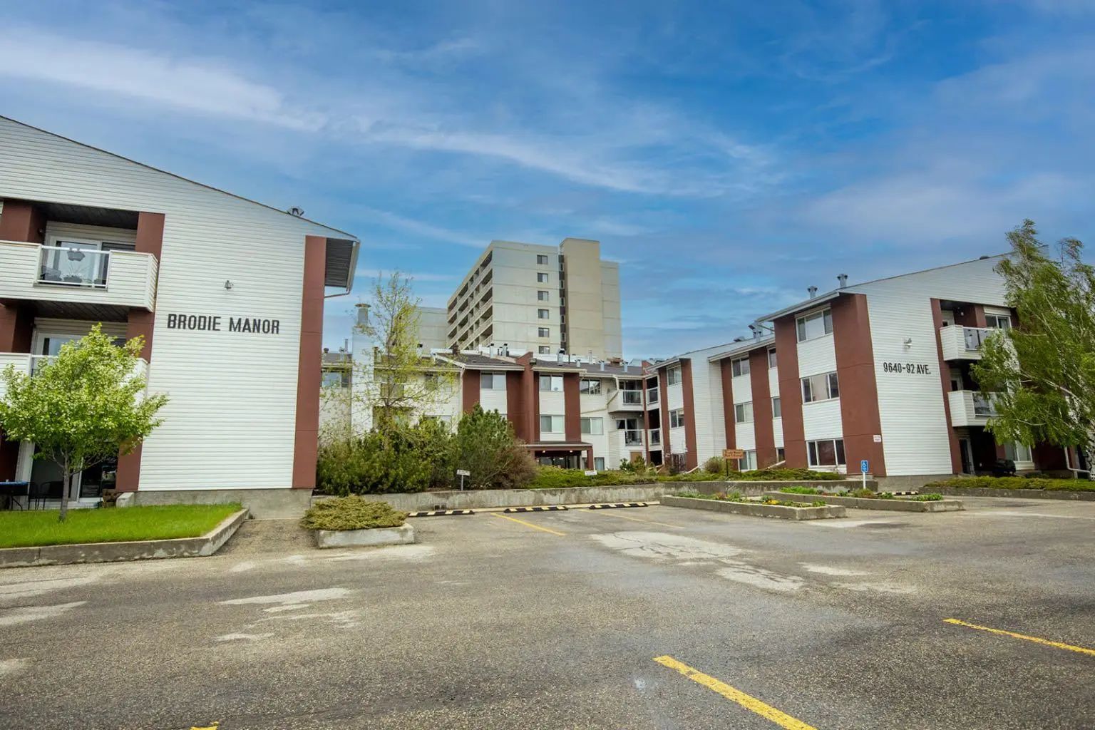 X, Xxxx Xx Avenue  Grande Prairie Alberta T8V 0H4 Highland Park Details