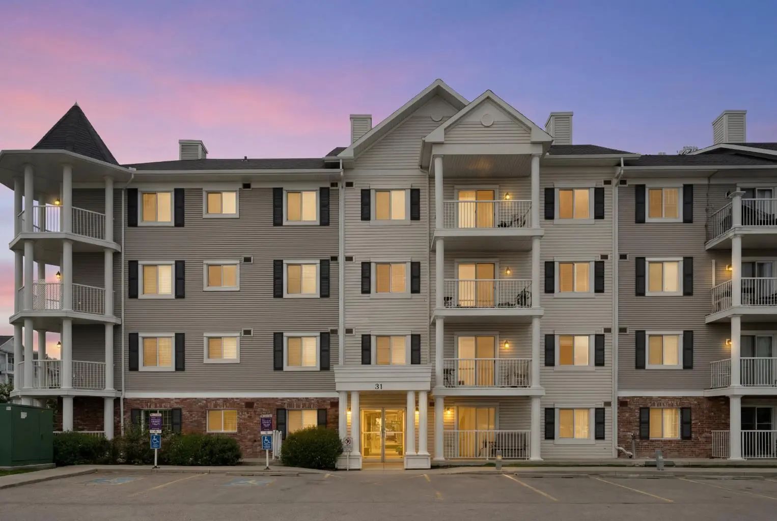 Xxxx, Xx Country Village Manor Ne Calgary Alberta T3K0T3 Country Hills Village Details