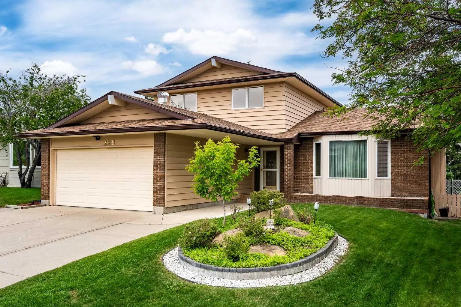 Xxx Norfolk Road Nw Calgary Alberta T2K 5P7 North Haven Upper Details