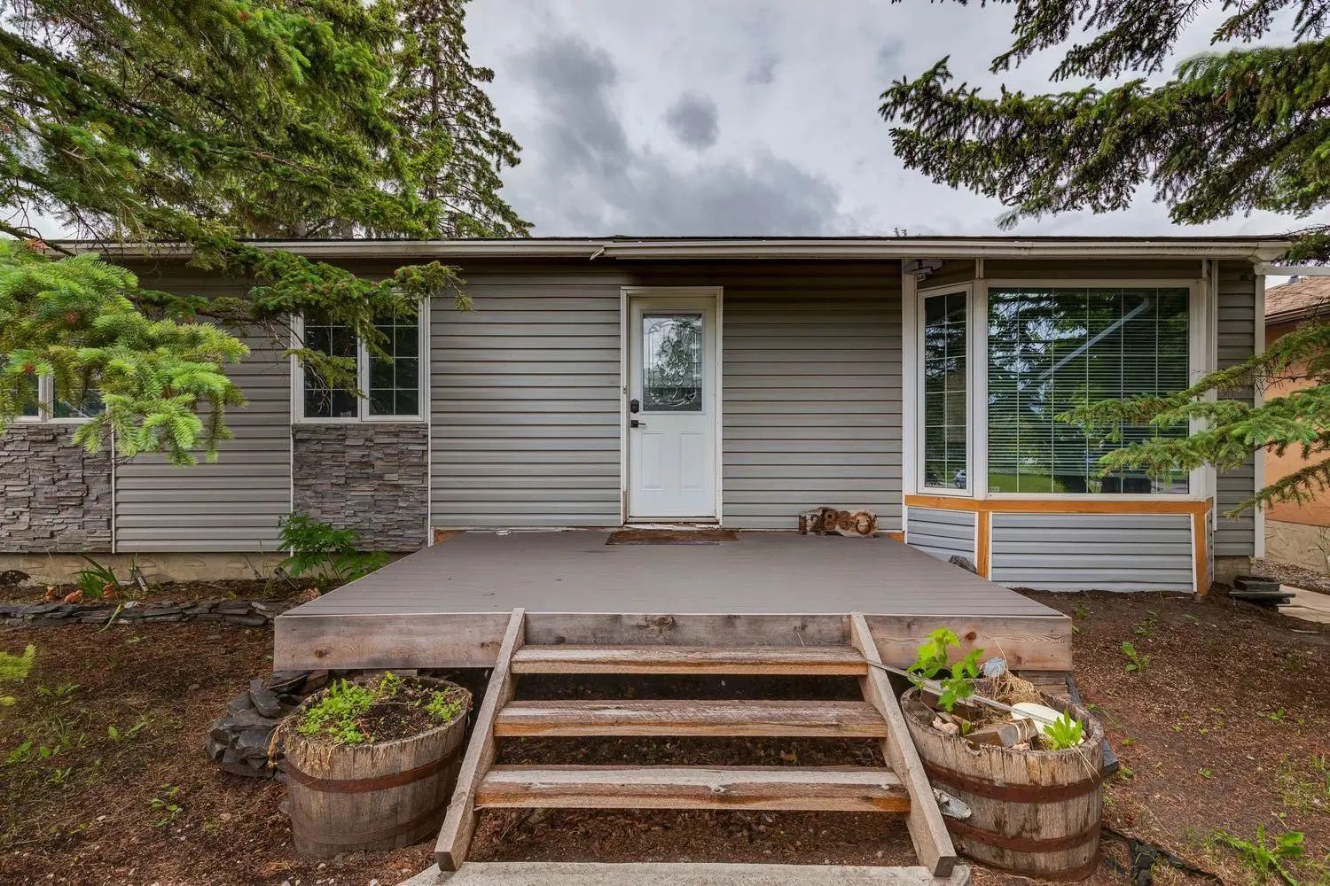 Xxxx Lake Sylvan Drive Se Calgary Alberta T2J 3C8 Bonavista Downs Details