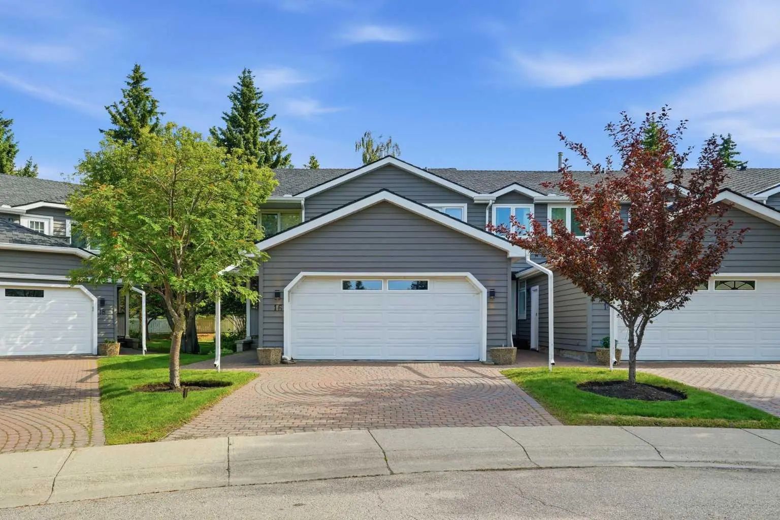 Xx Wood Crescent Sw Calgary Alberta T2W 4B6 Woodlands Details