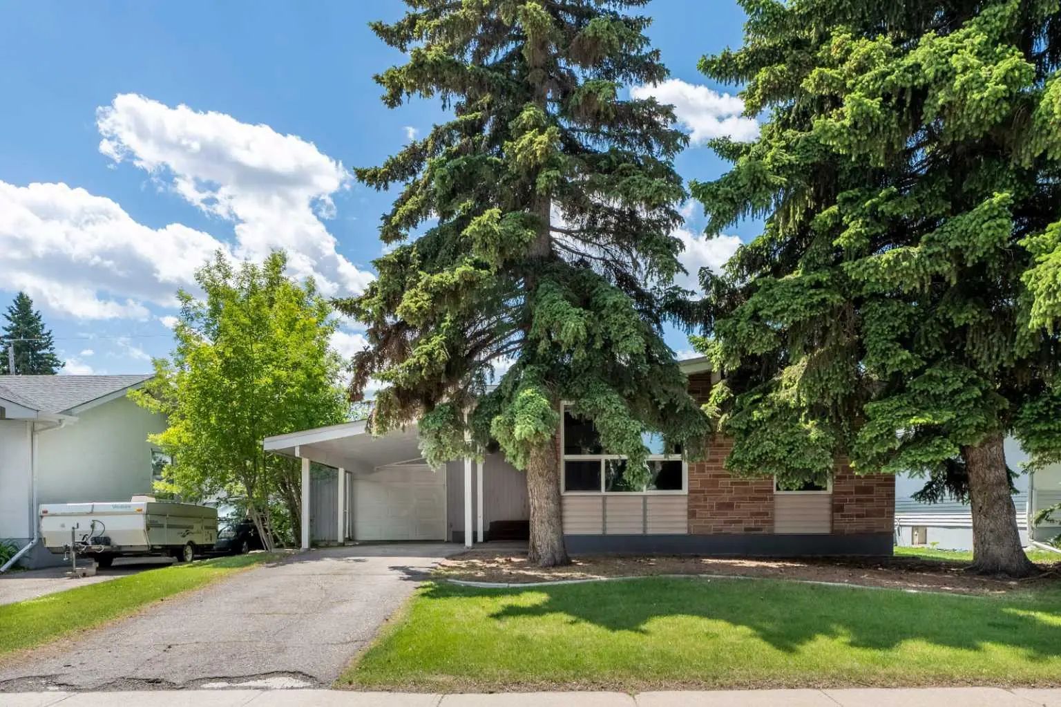 Xx Winslow Crescent Sw Calgary Alberta T3C 2R3 Westgate Details