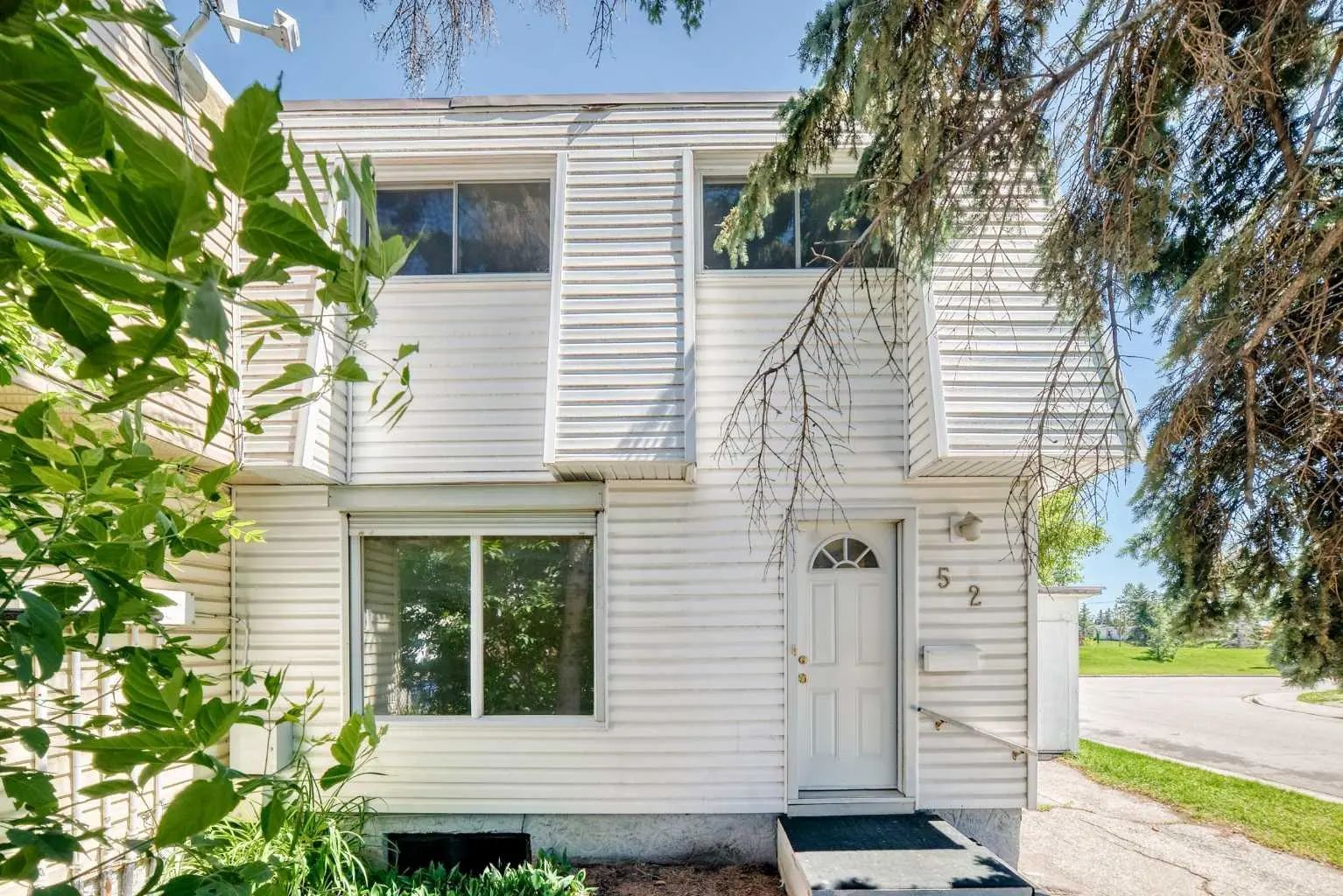 Xx Doverdale Mews Se Calgary Alberta T2B 1V9 Dover Details