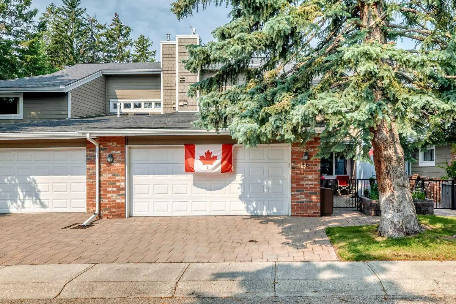 Xx Woodmeadow Close Sw Calgary Alberta T2W 4L8 Woodlands Details