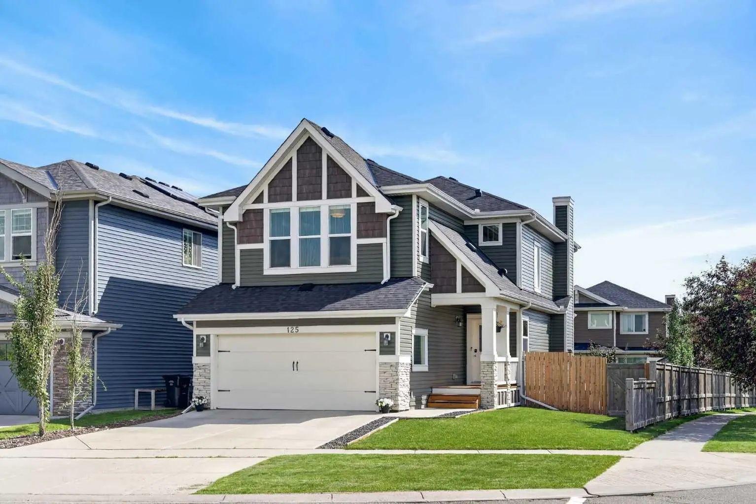 Xxx Sherwood Gate Nw Calgary Alberta T3R 0N9 Sherwood Details