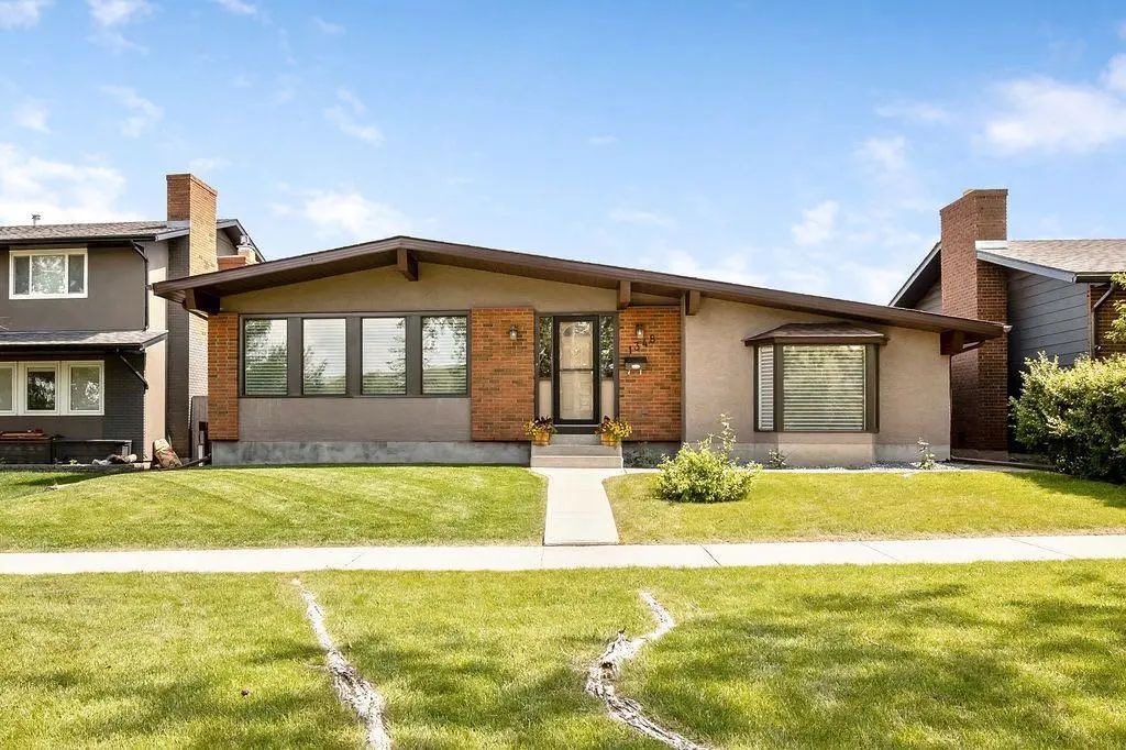 Xxxx Norfolk Drive Nw Calgary Alberta T2K 5P6 North Haven Upper Details