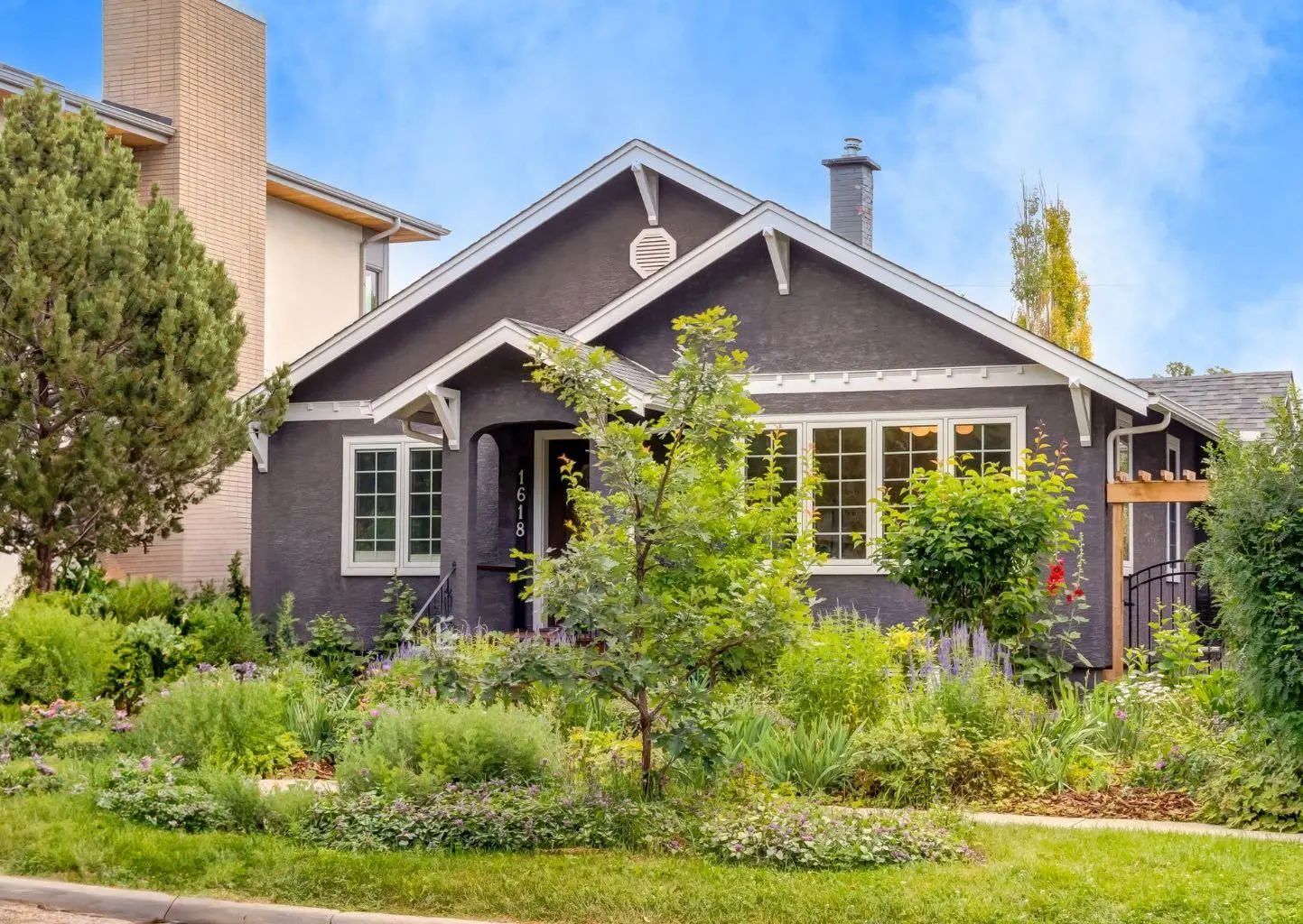 Xxxx X Street Nw Calgary Alberta T2M 3E8 Rosedale Details