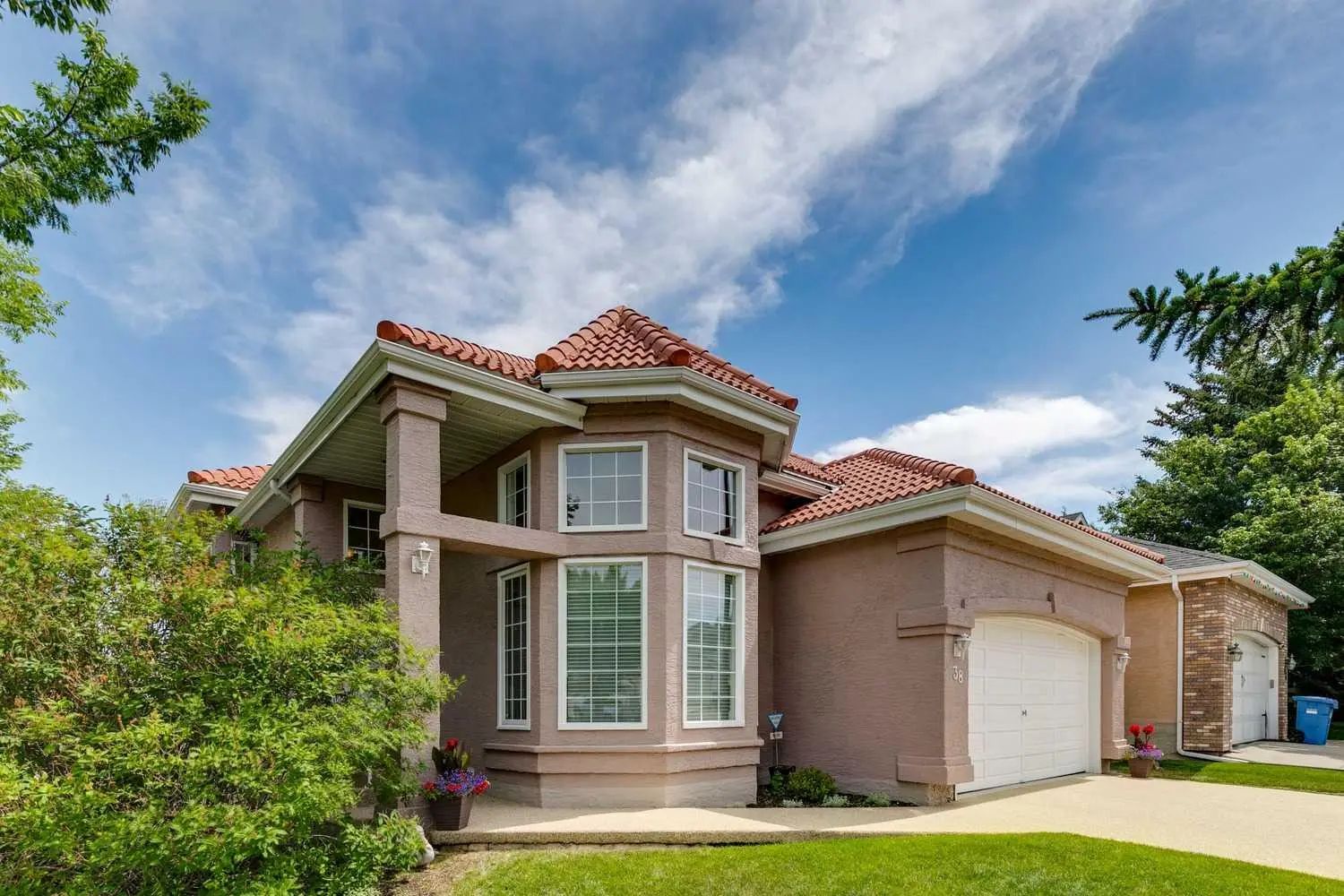 Xx Edgevalley Manor Nw Calgary Alberta T3A 5E1 Edgemont Details