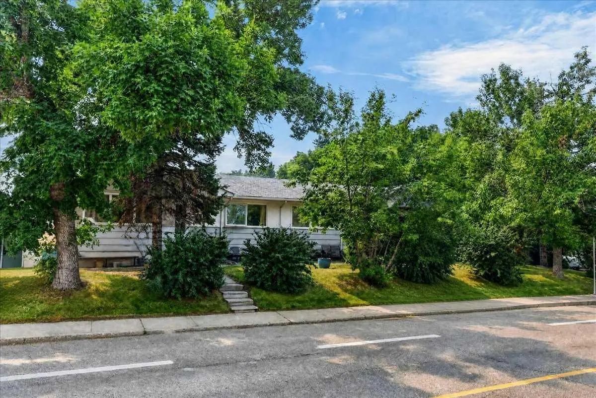 Xxxx Xx Avenue Ne Calgary Alberta T2E 1G8 Mayland Heights Details