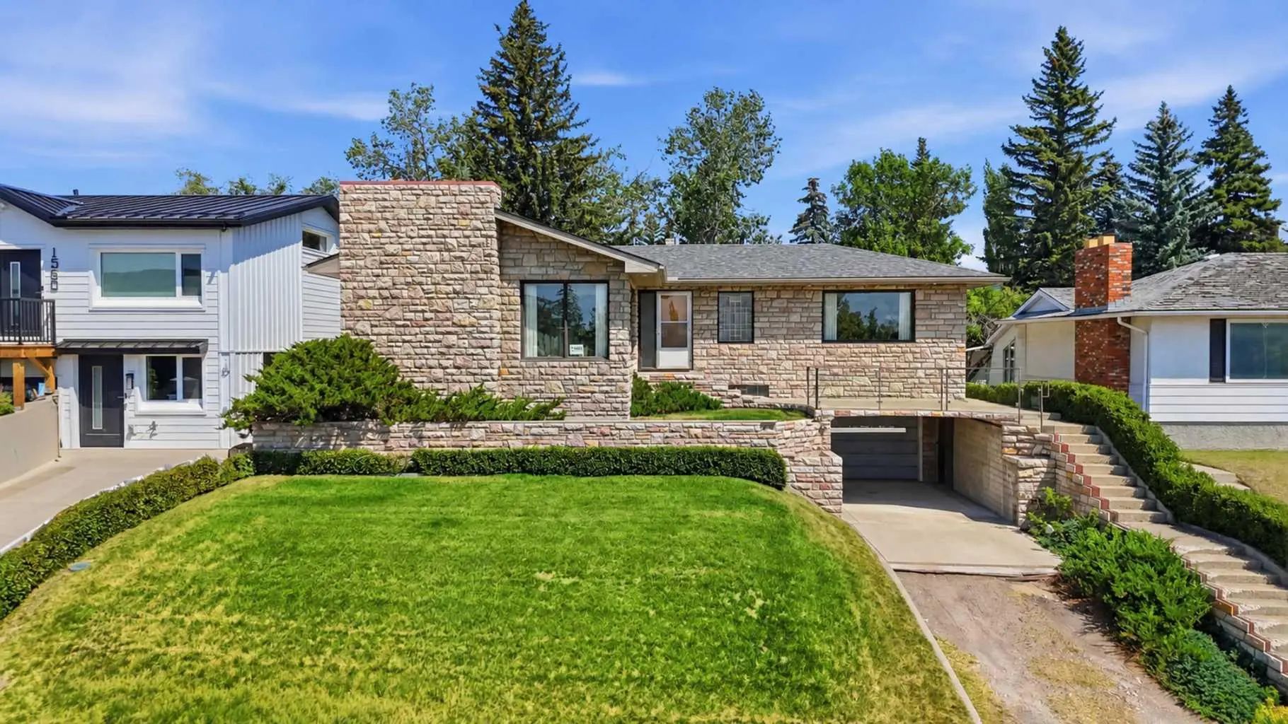 Xxxx Windsor Street Nw Calgary Alberta T2W 3X3 St Andrews Heights Details