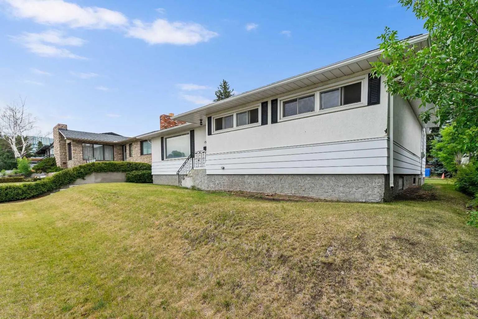 Xxxx Windsor Street Nw Calgary Alberta T2N 3X3 St Andrews Heights Details