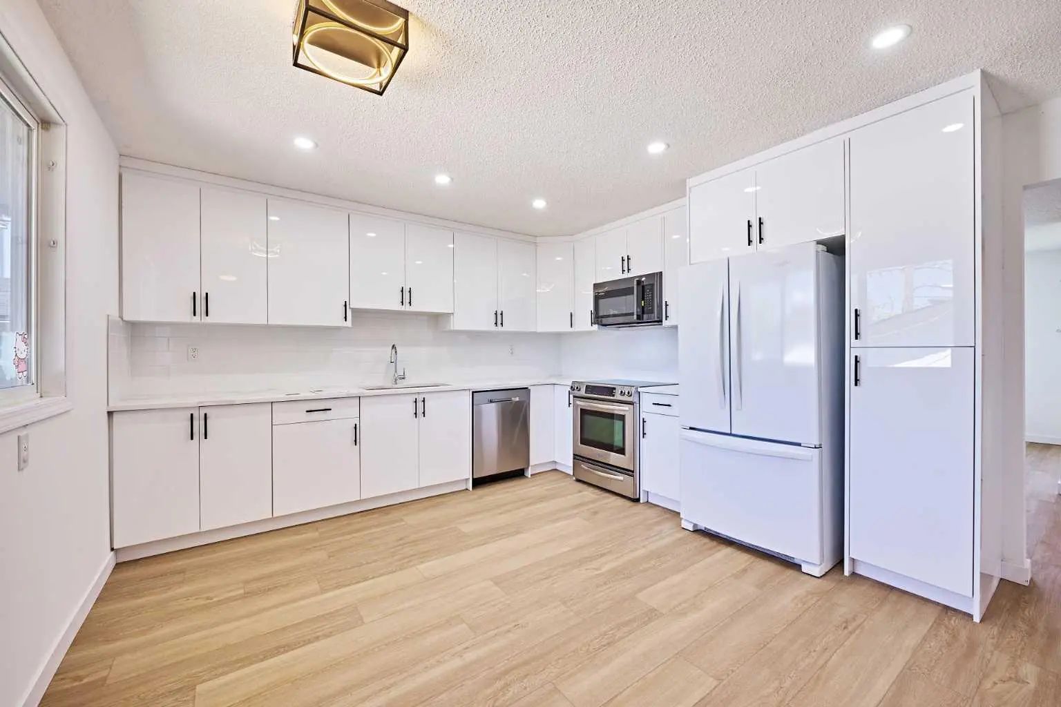 Xxxx Dover Ridge Drive Se Calgary Alberta T2B 2B4 Dover Details