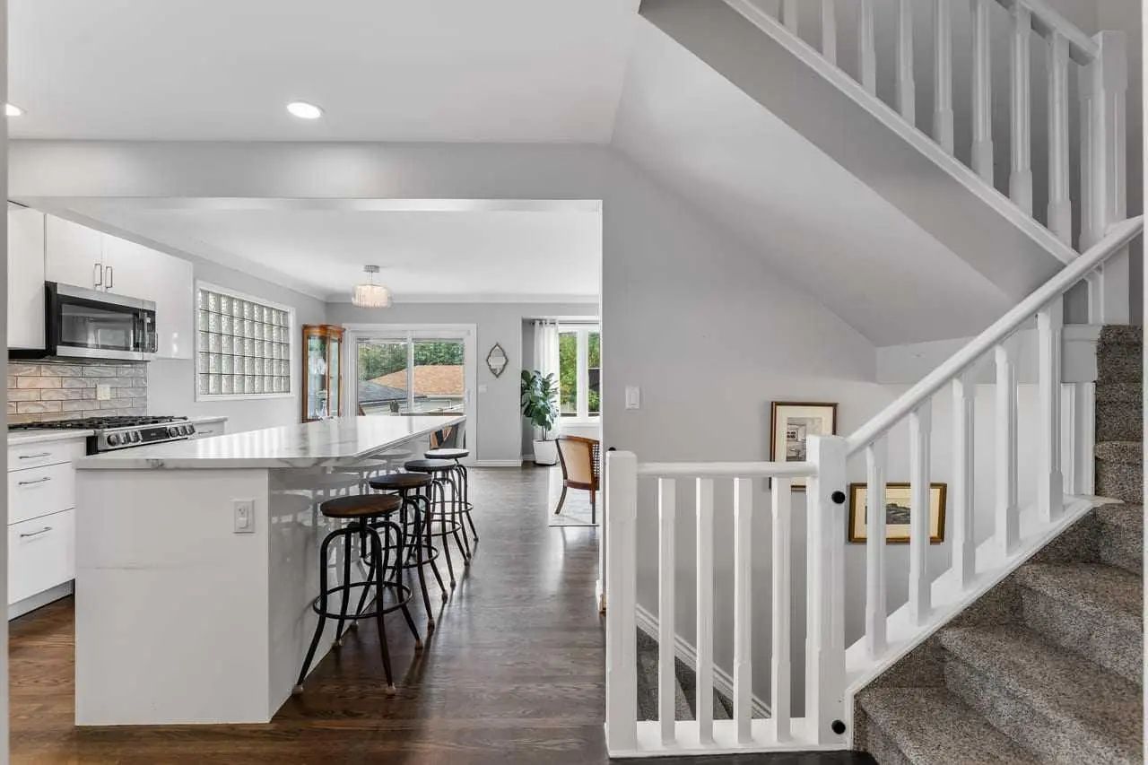 Xxxx X Avenue Nw Calgary Alberta T2N 0G2 West Hillhurst Details