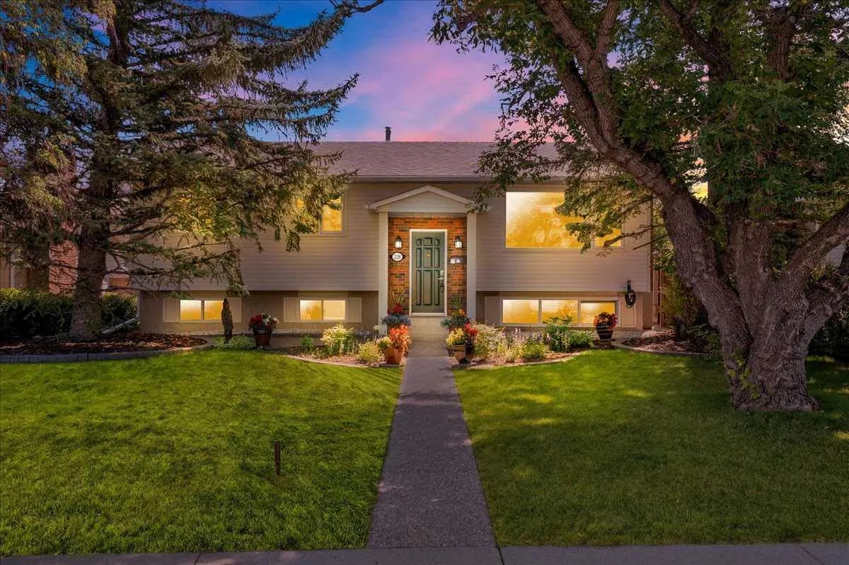 Xxx Nottingham Road Nw Calgary Alberta T2K 5N5 North Haven Upper Details