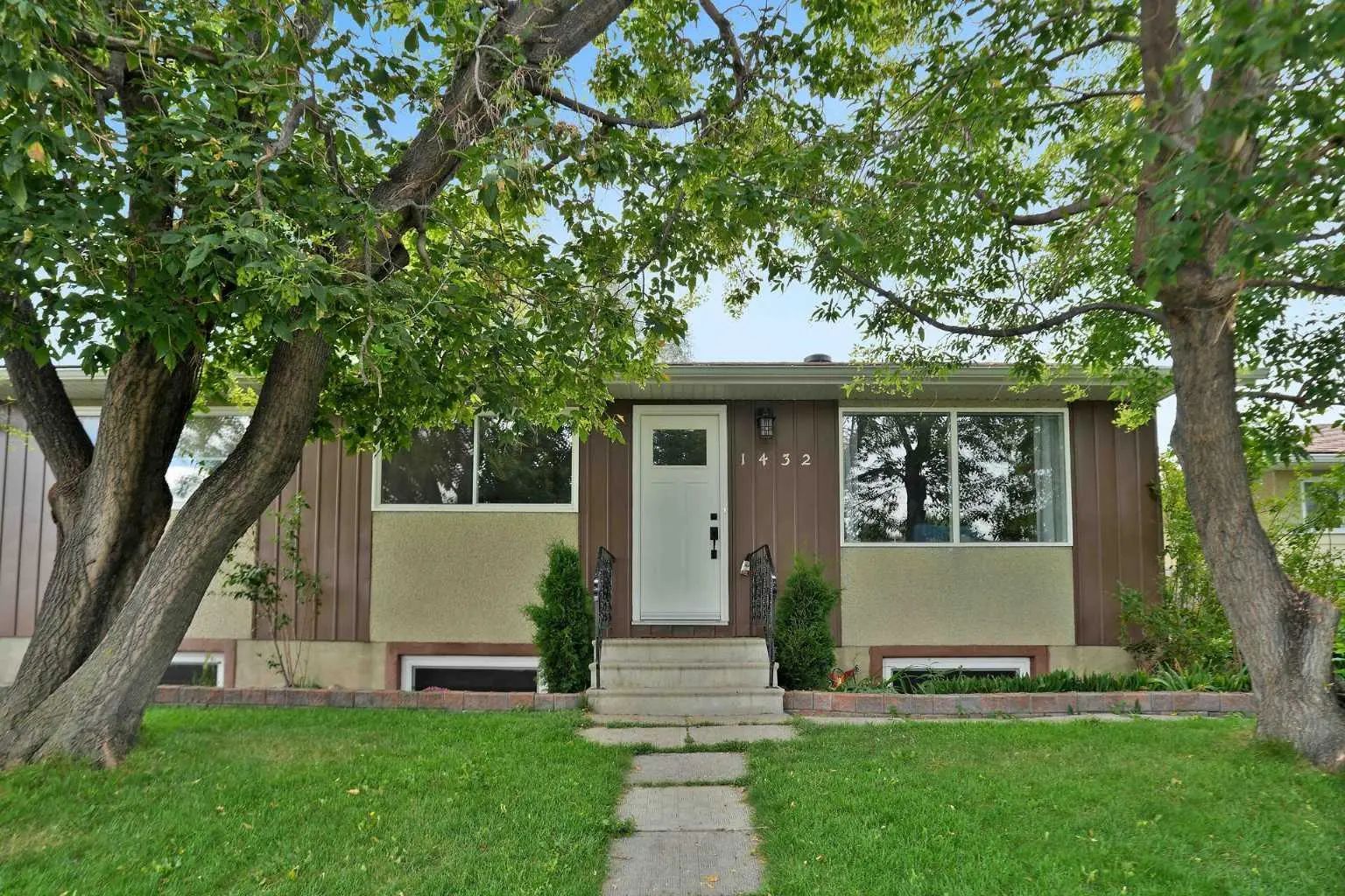 Xxxx Robson Crescent Se Calgary Alberta T2A 1Y7 Albert Park/Radisson Heights Details