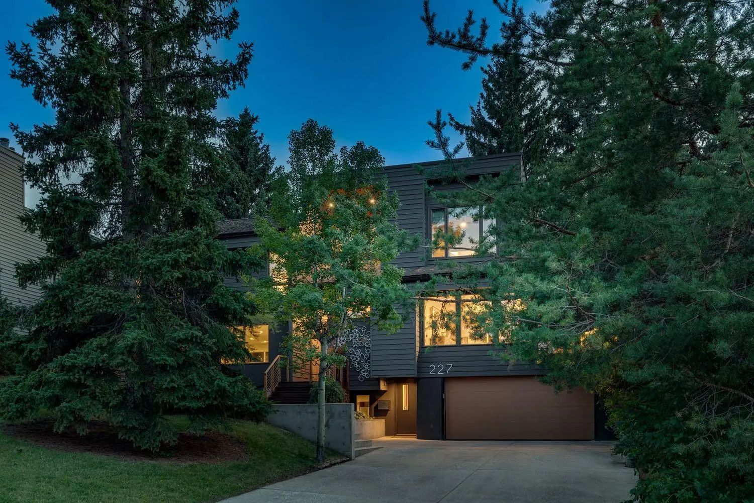 Xxx Pump Hill Rise Sw Calgary Alberta T2V 4C8 Pump Hill Details