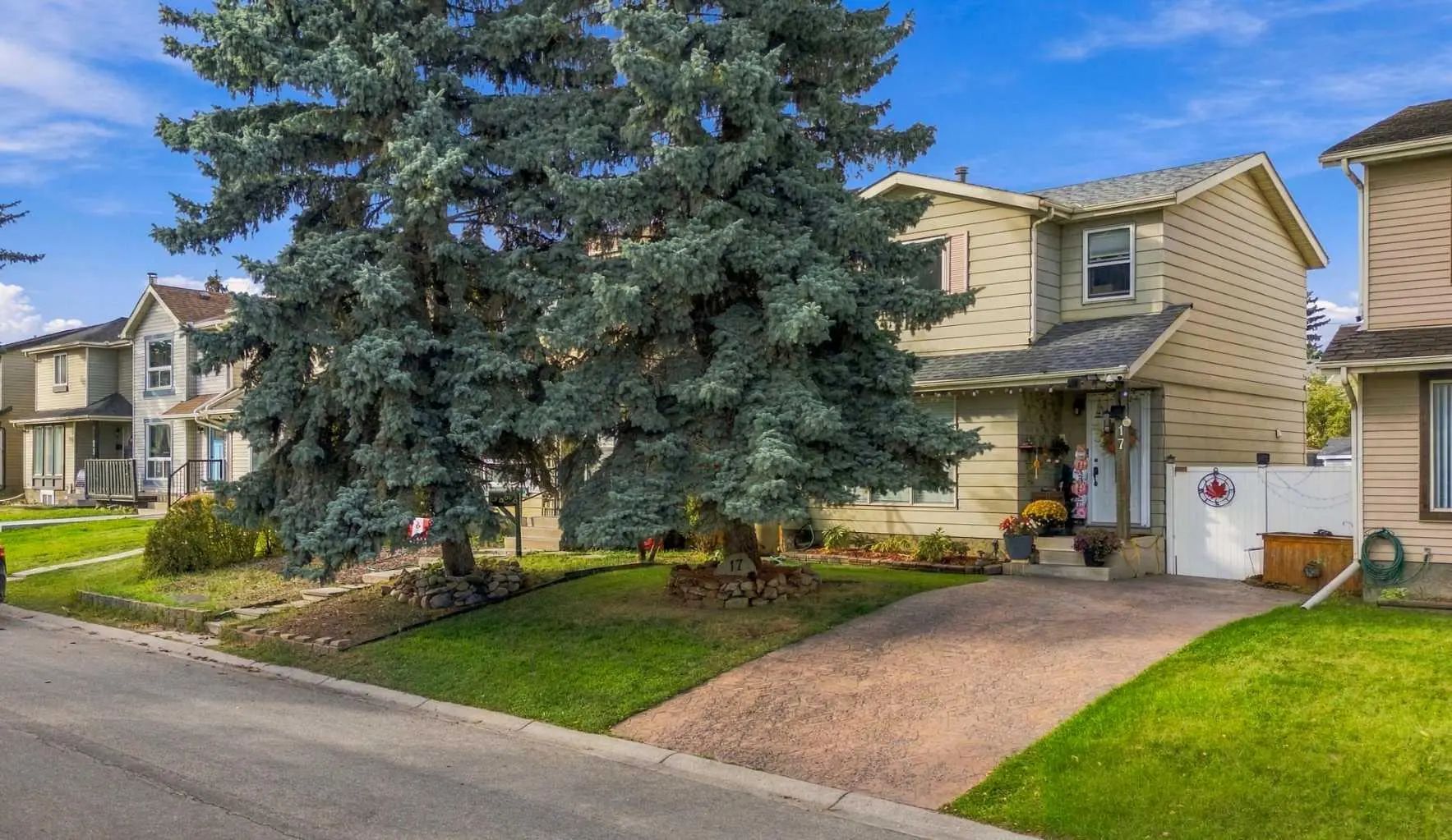 Xx Erin Ridge Road Se Calgary Alberta T2B 2W2 Erin Woods Details