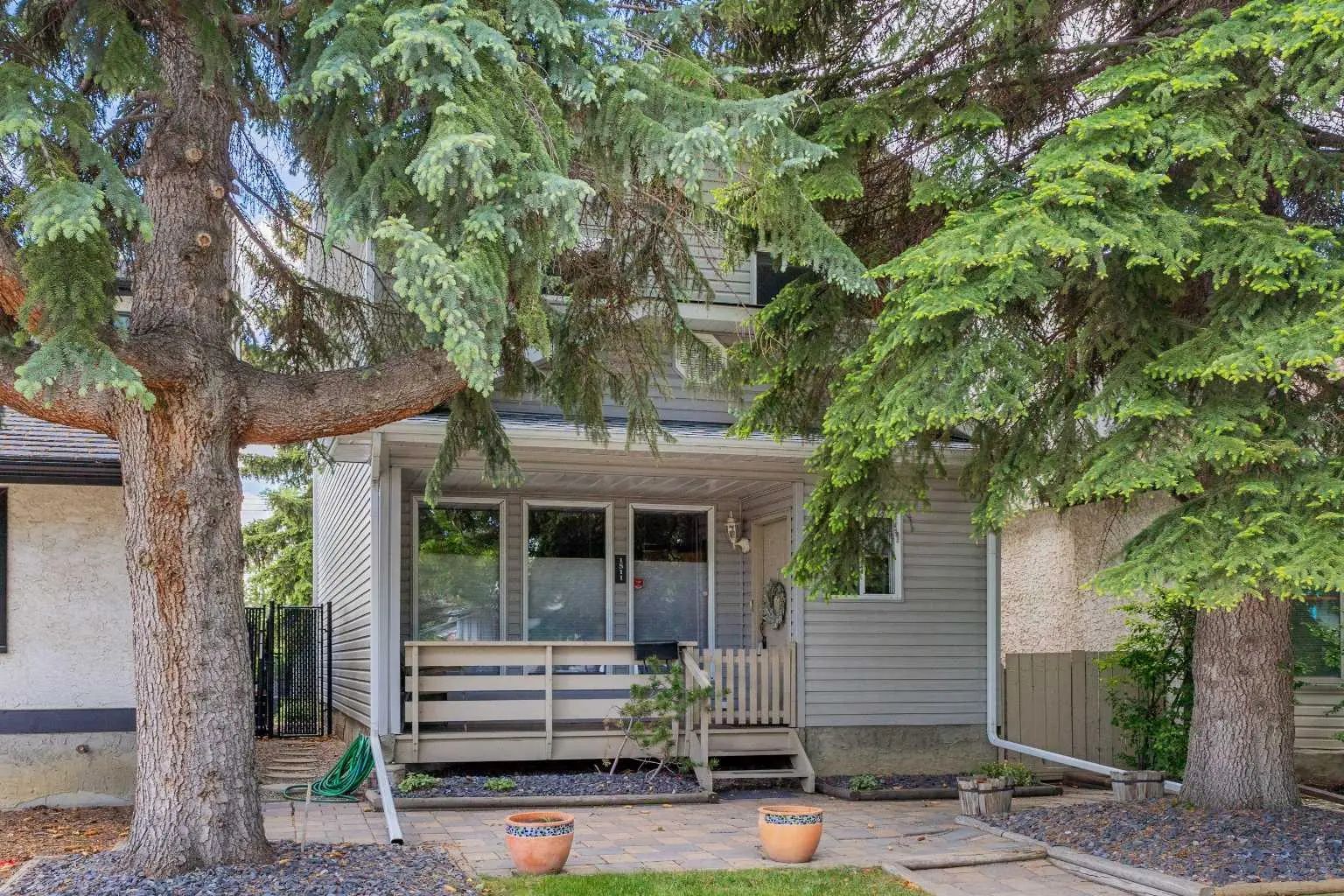 Xxxx Xx Avenue Nw Calgary Alberta T2M 1R2 Capitol Hill Details