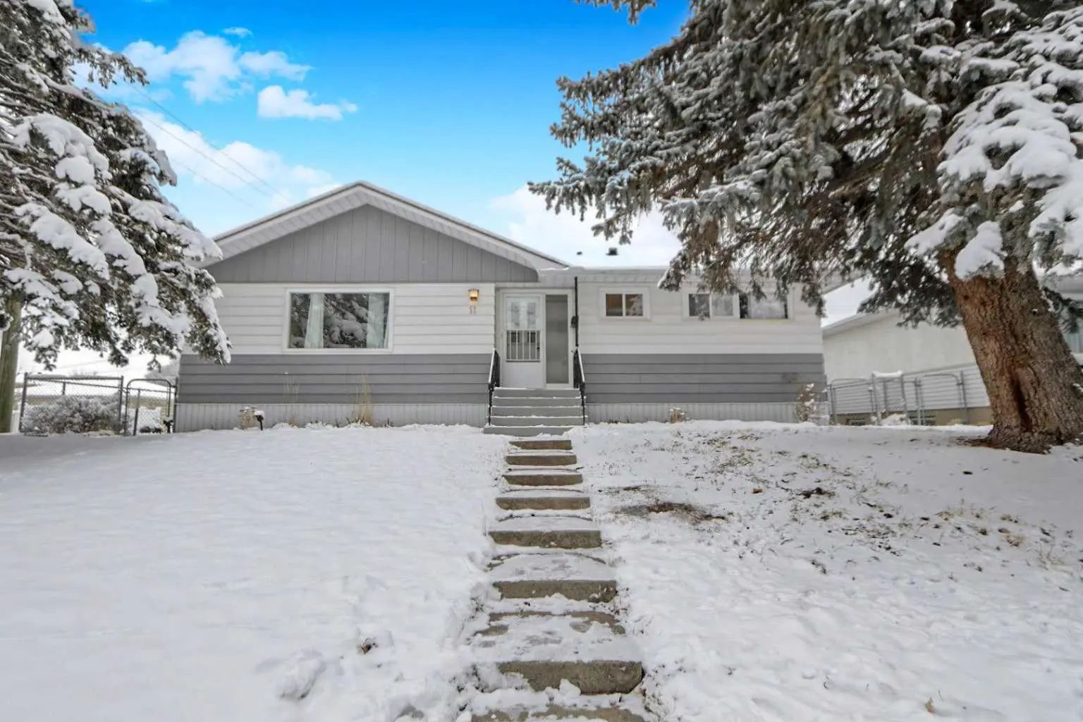 Xx Westview Drive Sw Calgary Alberta T3C2R8 Westgate Details