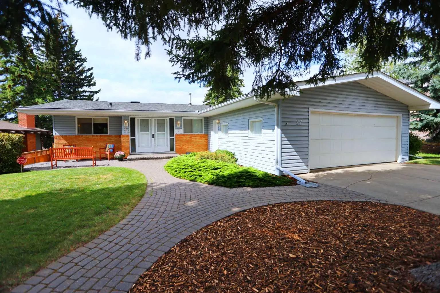 Xx Coleridge Crescent Nw Calgary Alberta T2K 1X8 Cambrian Heights Details