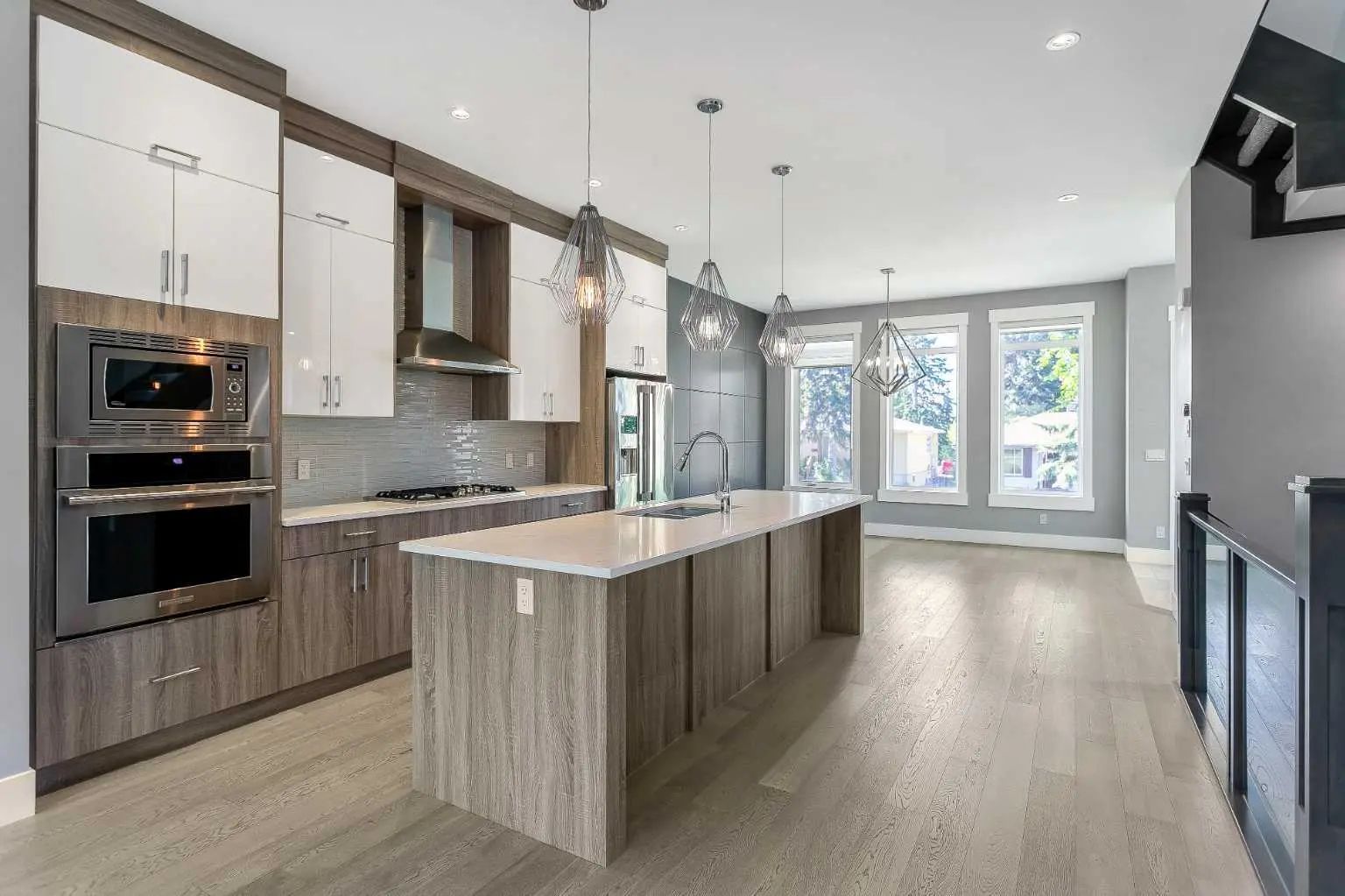 Xxxx Xx Avenue Nw Calgary Alberta T2M0X5 Capitol Hill Details