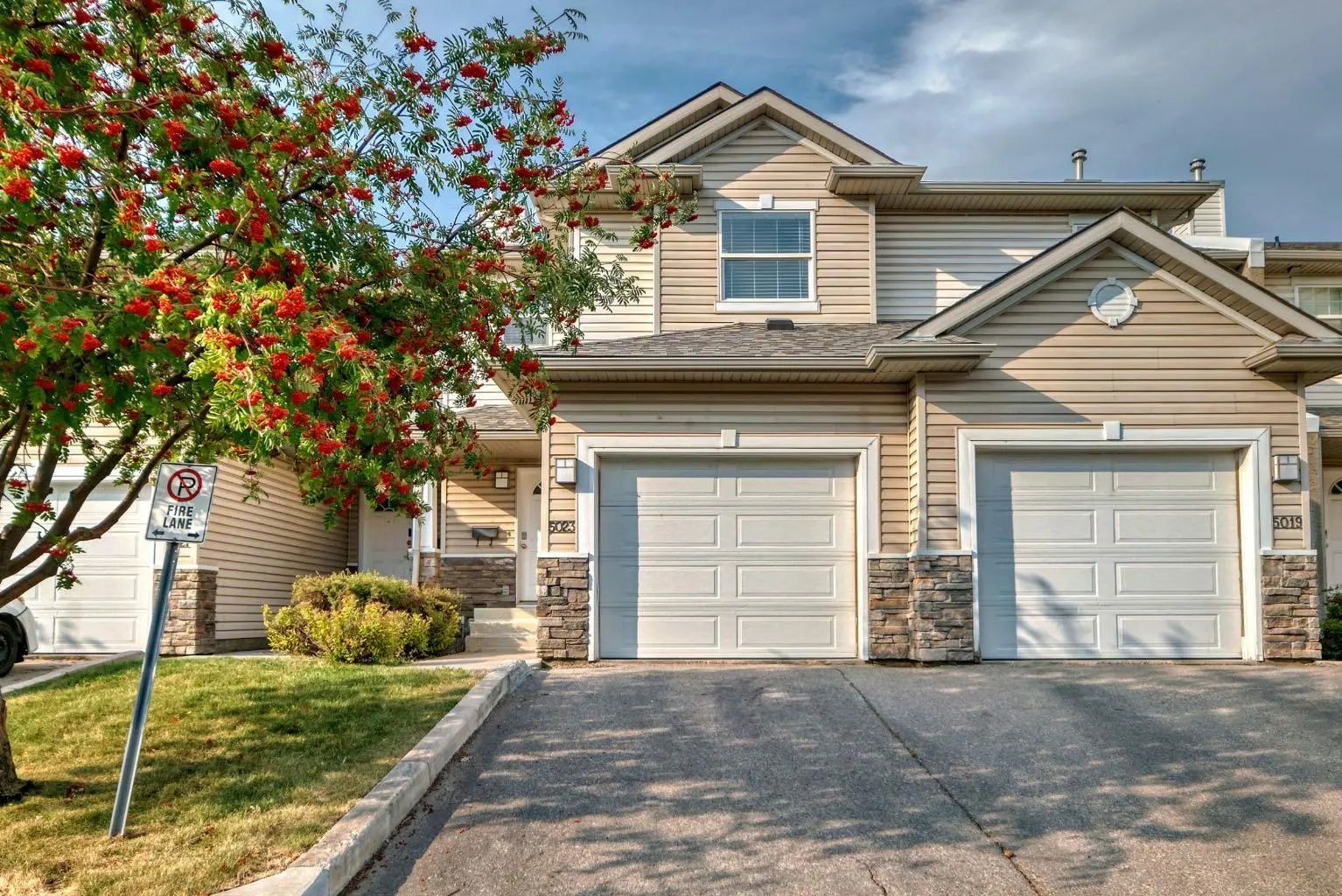 Xxxx Applevillage Court Se Calgary Alberta T2A 7Z7 Applewood Park Details
