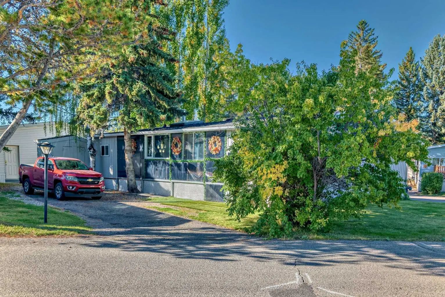 X, Xxxx Xx Street Nw Calgary Alberta T3B 5M7 Greenwood/Greenbriar Details