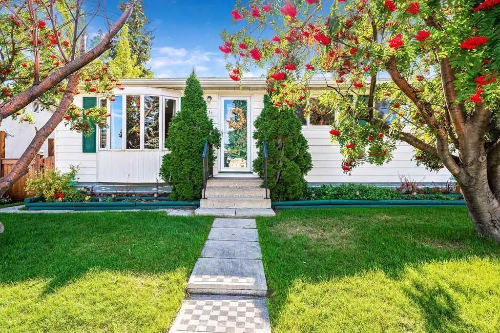Xxx Tache Avenue Nw Calgary Alberta T2K3R6 Thorncliffe Details