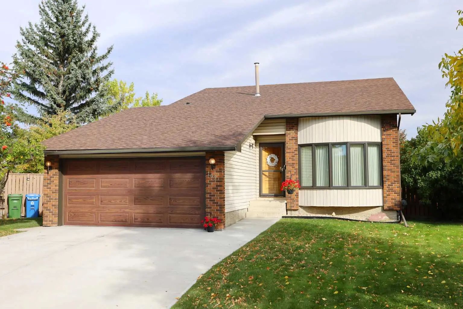 Xxx Edforth Crescent Nw Calgary Alberta T3A 3X5 Edgemont Details