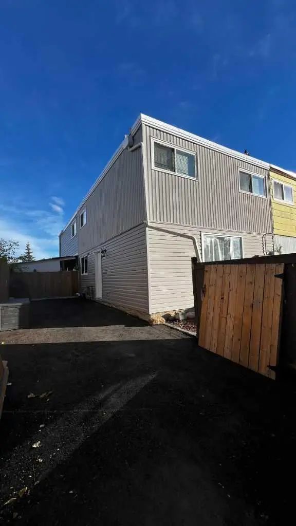 Xxxx Xxa Avenue Se Calgary Alberta T2B 0E5 Dover Details