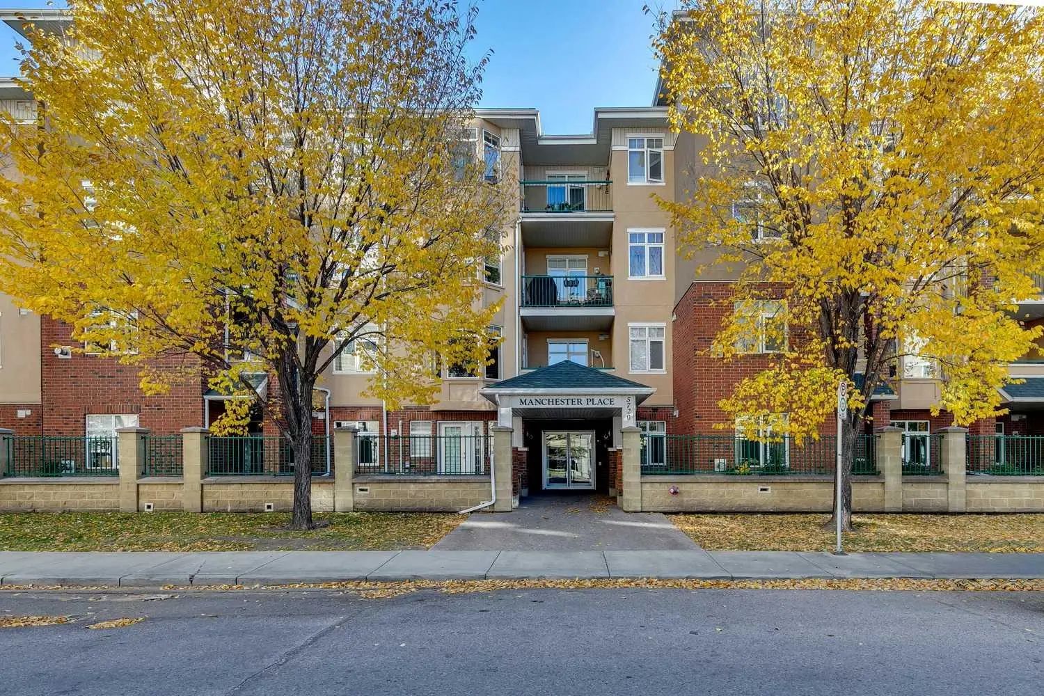 Xxx, Xxxx X Street Sw Calgary Alberta T2H 3B3 Manchester Details