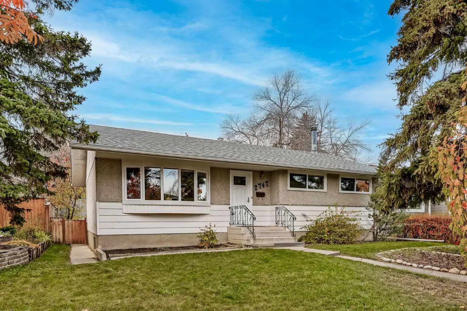Xxxx Grant Crescent Sw Calgary Alberta T3E 4K9 Glenbrook Details