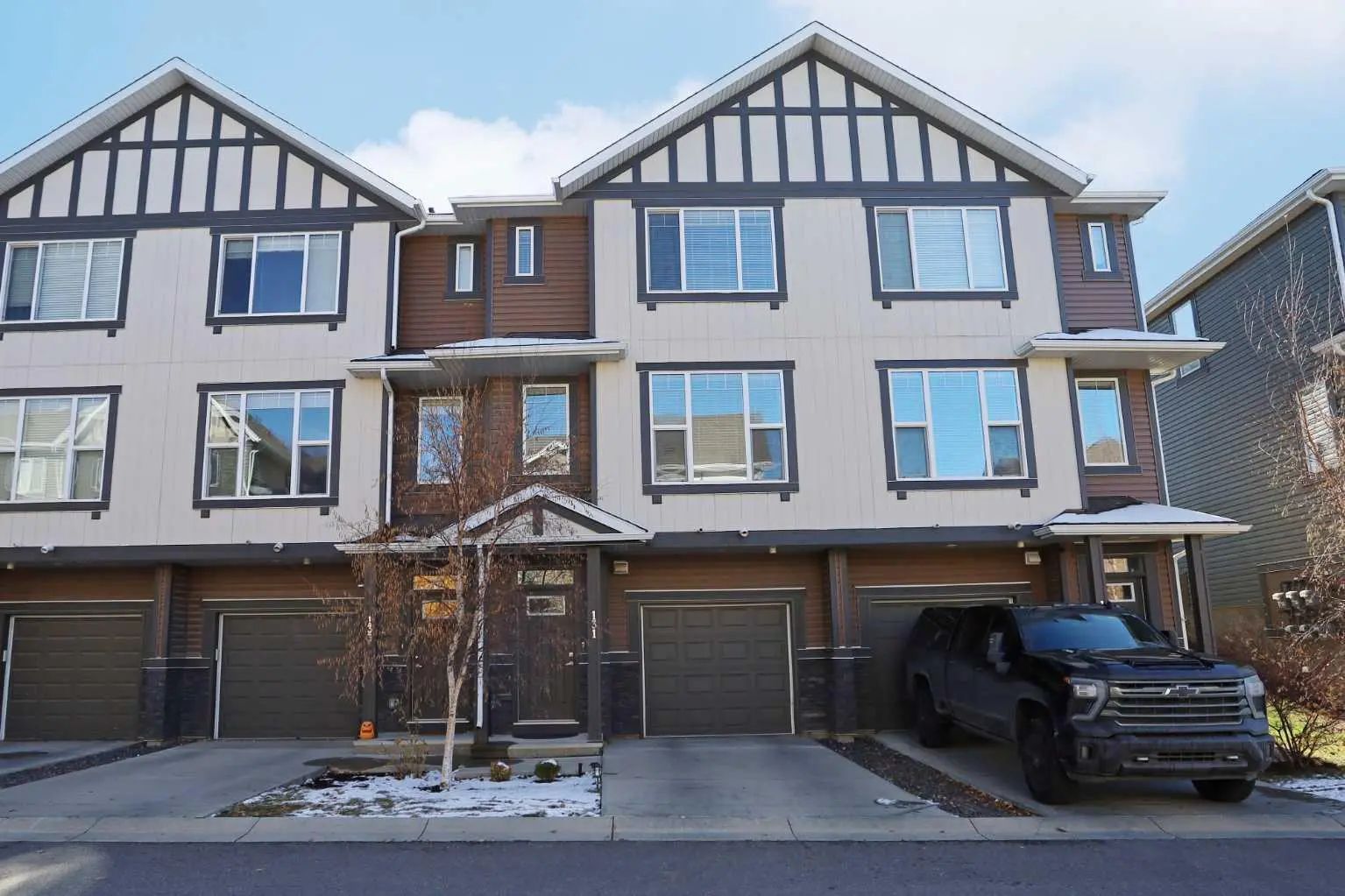 Xxx New Brighton Walk Se Calgary Alberta T2Z 5C7 New Brighton Details